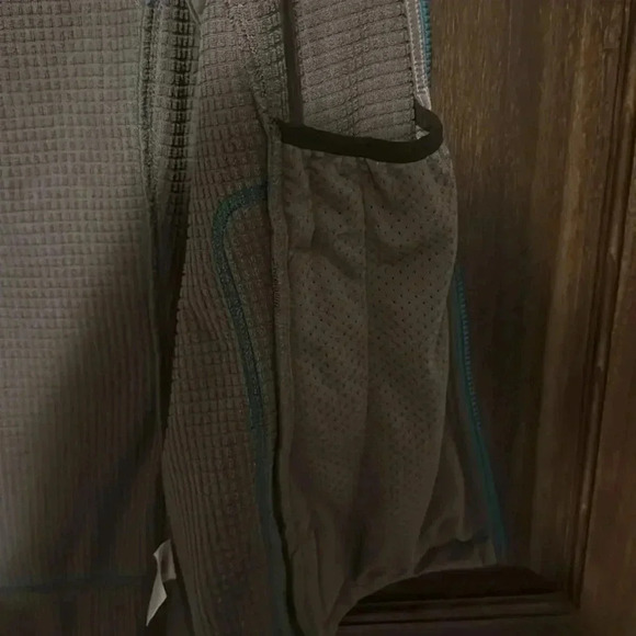 REI Teal Blue Hiking Vest Womens XS Athlestic Athlesiure EUC Zipper Pockets - Picture 8 of 11